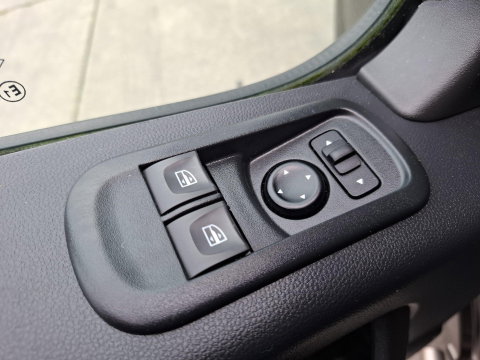Renault Master T35 2.3 dCi 180 L2H2 Energy Work Edition AIRCO / CRUISE CONTROLE / NAVI / DEALER ONDERHOUDEN / TREKHAAK