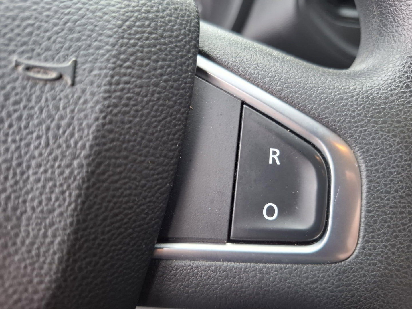 Renault Master T35 2.3 dCi 180 L2H2 Energy Work Edition AIRCO / CRUISE CONTROLE / NAVI / DEALER ONDERHOUDEN / TREKHAAK