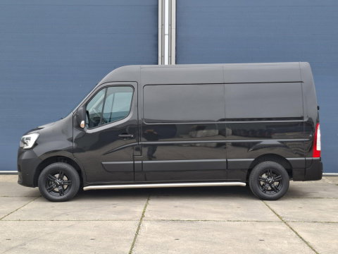 Renault Master T35 2.3 dCi 180 L2H2 Energy Work Edition AIRCO / CRUISE CONTROLE / NAVI / DEALER ONDERHOUDEN / TREKHAAK