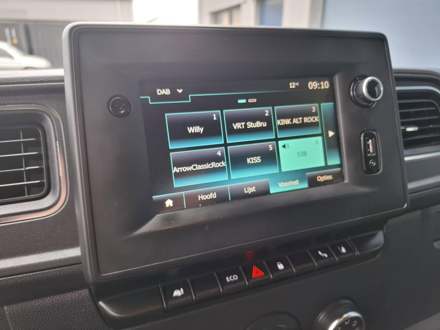Renault Master T35 2.3 dCi 180 L2H2 Energy Work Edition AIRCO / CRUISE CONTROLE / NAVI / DEALER ONDERHOUDEN / TREKHAAK
