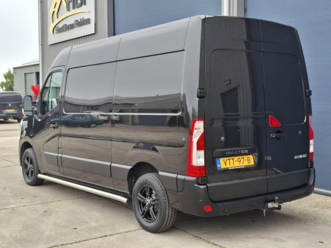 Renault Master T35 2.3 dCi 180 L2H2 Energy Work Edition AIRCO / CRUISE CONTROLE / NAVI / DEALER ONDERHOUDEN / TREKHAAK
