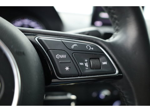 Audi Q2 1.4 TFSI CoD Design | Navi | Trekhaak | Stoelverw. | Cruise Contr. | PDC+A | 17''