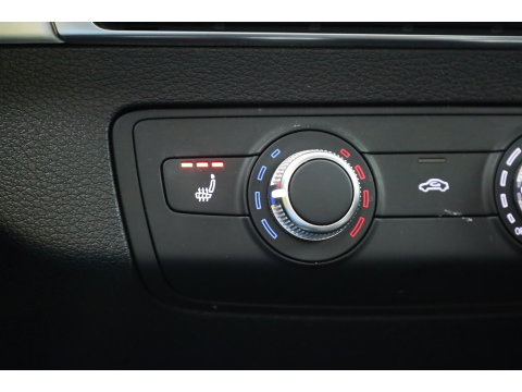 Audi Q2 1.4 TFSI CoD Design | Navi | Trekhaak | Stoelverw. | Cruise Contr. | PDC+A | 17''