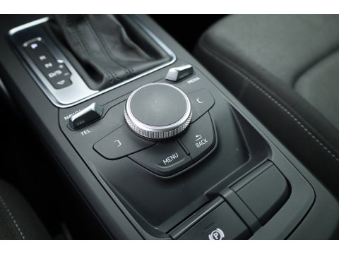 Audi Q2 1.4 TFSI CoD Design | Navi | Trekhaak | Stoelverw. | Cruise Contr. | PDC+A | 17''