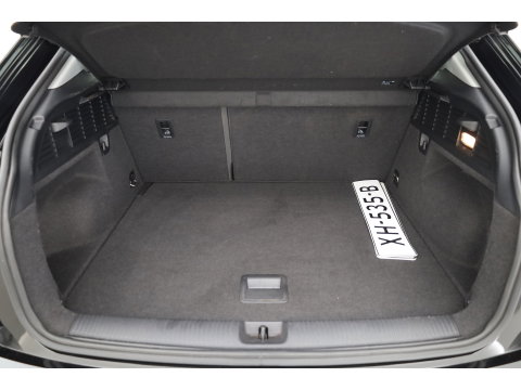Audi Q2 1.4 TFSI CoD Design | Navi | Trekhaak | Stoelverw. | Cruise Contr. | PDC+A | 17''