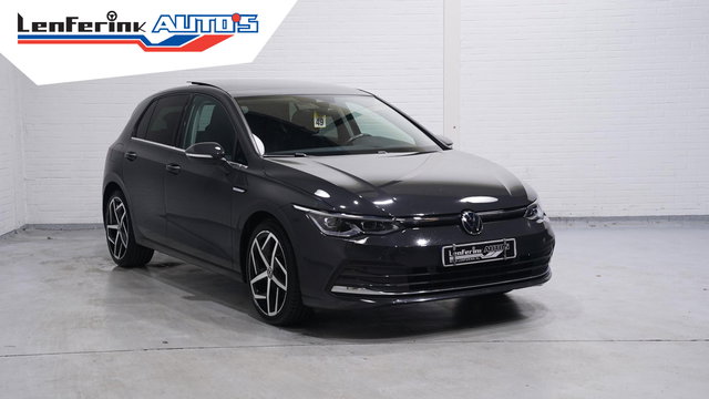 Volkswagen Golf - 1.5 eTSI 150 pk Style DSG Aut. LED Koplampen App Connect Parkeerhulp 1e Eigenaar NAP Panodak Stuur- en stoelverwarming