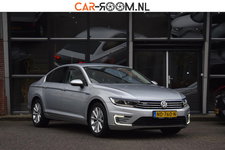 Volkswagen Passat - 1.4 TSI GTE Carplay Leder Sfeerverlichting
