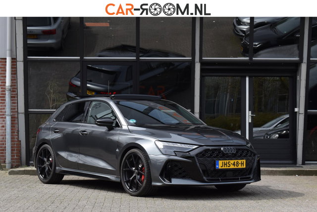 Audi RS3 - Sportback 2.5 TFSI quattro Pano Kuip Lane Keyless Sonos Camera