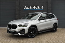 BMW X1 - xDrive25e | Leder | Harman Kardon | Head-Up | Memory | Adaptive Cruise | Stoel + Stuurverwarming
