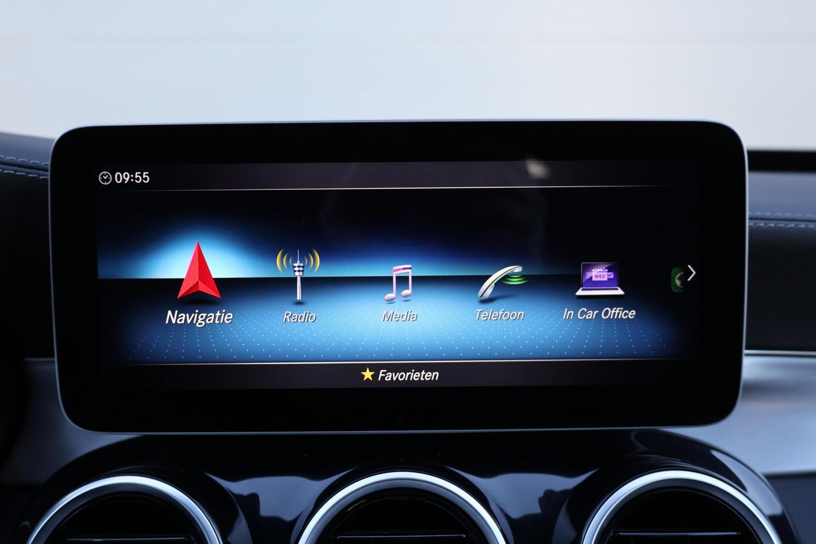 Mercedes-Benz C-Klasse Estate 400 4MATIC AMG Line / Panoramadak / Memory stoelen / Night Pakket / Burmester Surround