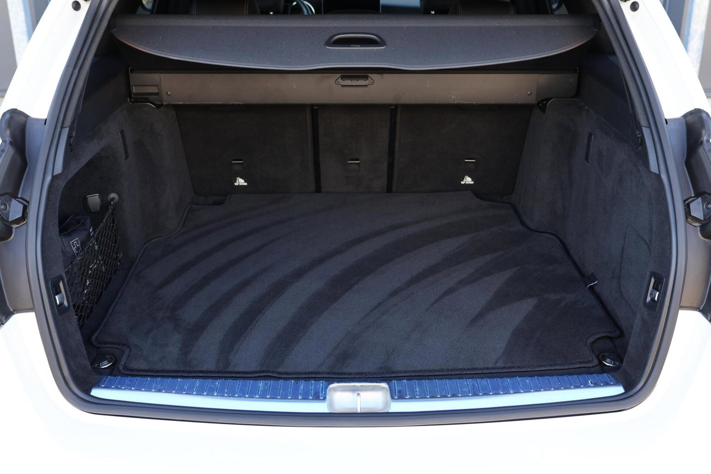 Mercedes-Benz C-Klasse Estate 400 4MATIC AMG Line / Panoramadak / Memory stoelen / Night Pakket / Burmester Surround