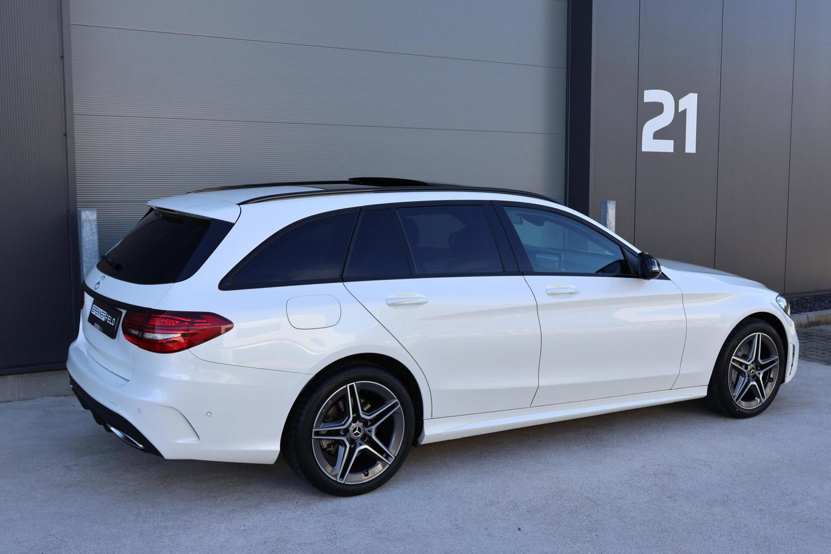 Mercedes-Benz C-Klasse Estate 400 4MATIC AMG Line / Panoramadak / Memory stoelen / Night Pakket / Burmester Surround