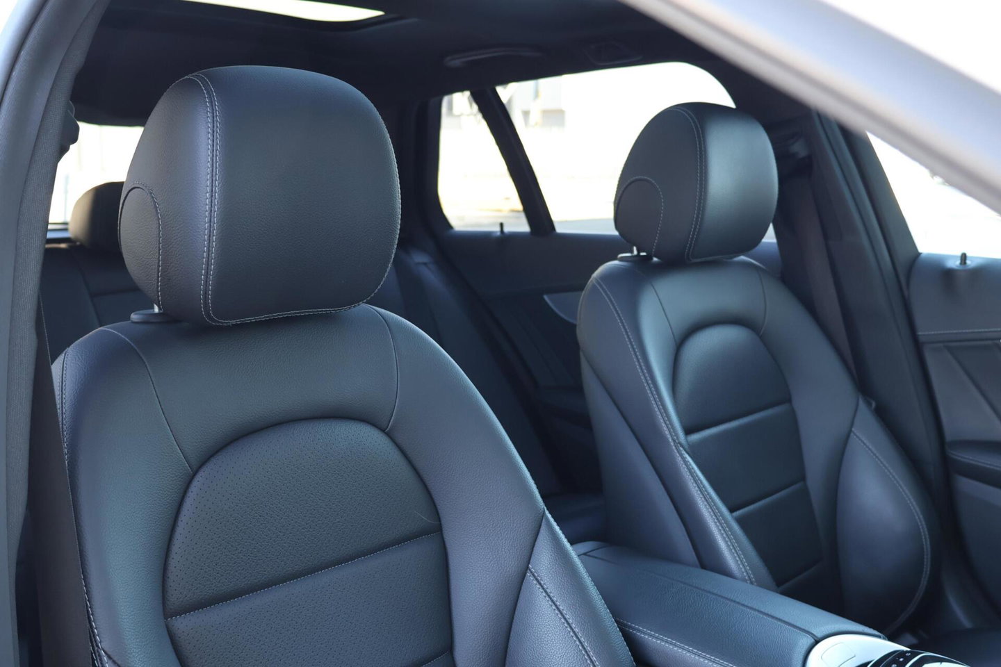Mercedes-Benz C-Klasse Estate 400 4MATIC AMG Line / Panoramadak / Memory stoelen / Night Pakket / Burmester Surround