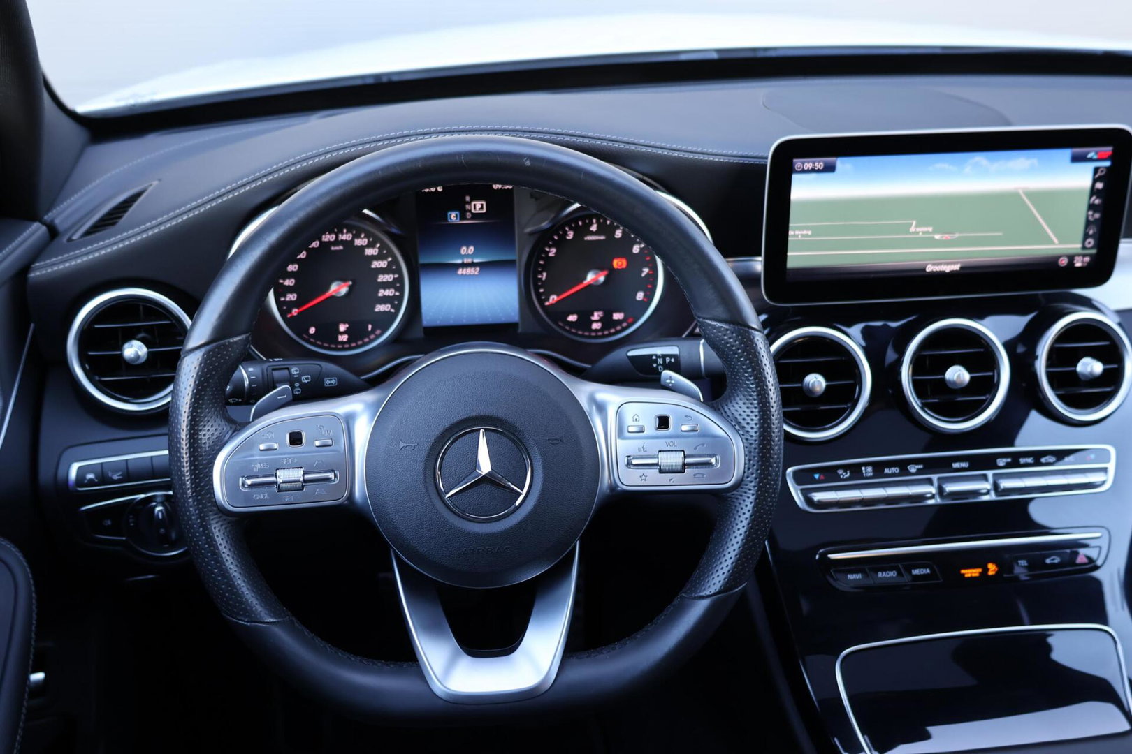 Mercedes-Benz C-Klasse Estate 400 4MATIC AMG Line / Panoramadak / Memory stoelen / Night Pakket / Burmester Surround