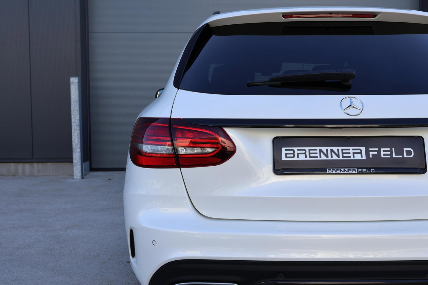 Mercedes-Benz C-Klasse Estate 400 4MATIC AMG Line / Panoramadak / Memory stoelen / Night Pakket / Burmester Surround