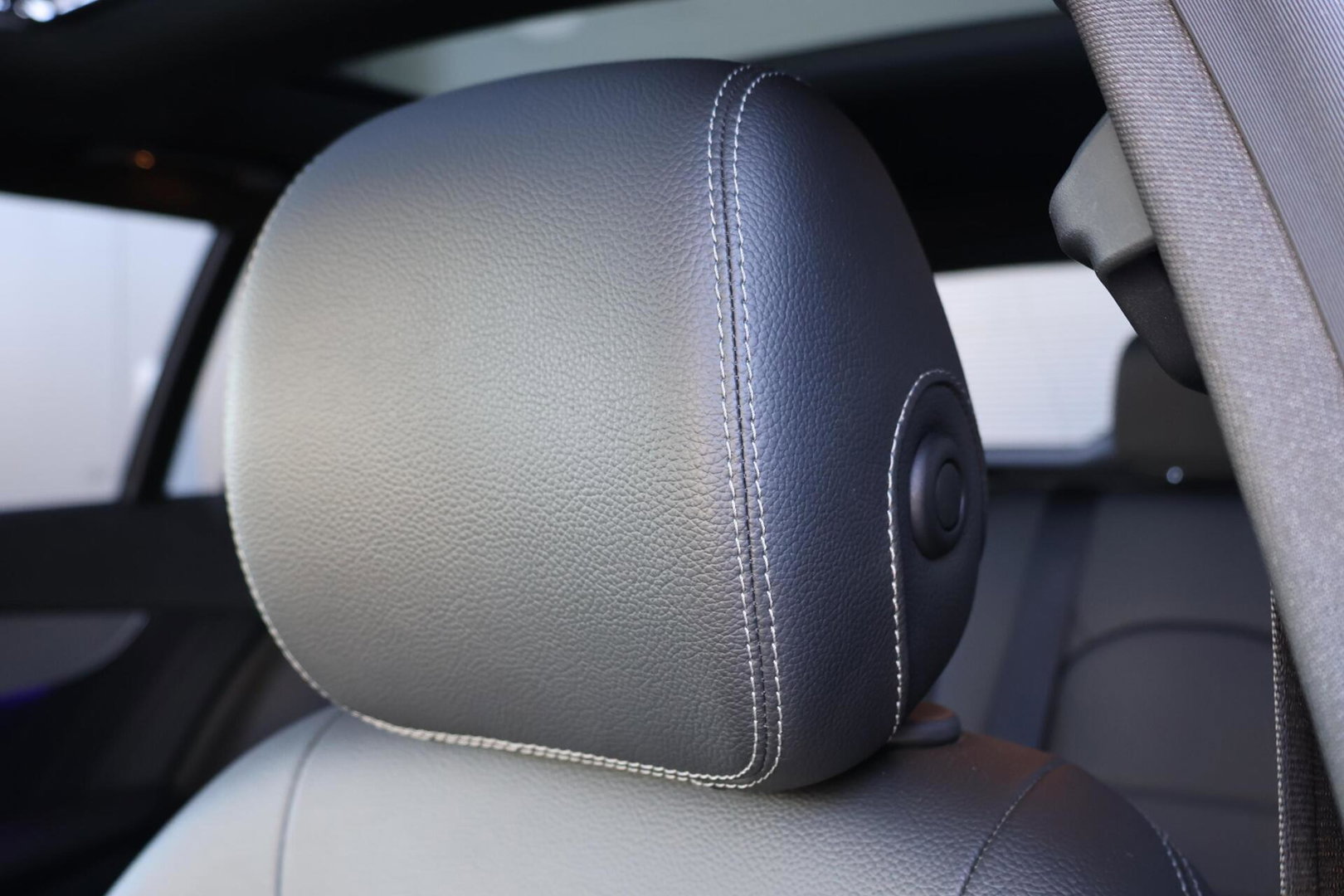 Mercedes-Benz C-Klasse Estate 400 4MATIC AMG Line / Panoramadak / Memory stoelen / Night Pakket / Burmester Surround