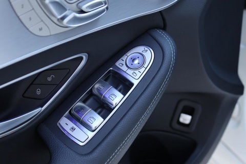 Mercedes-Benz C-Klasse Estate 400 4MATIC AMG Line / Panoramadak / Memory stoelen / Night Pakket / Burmester Surround