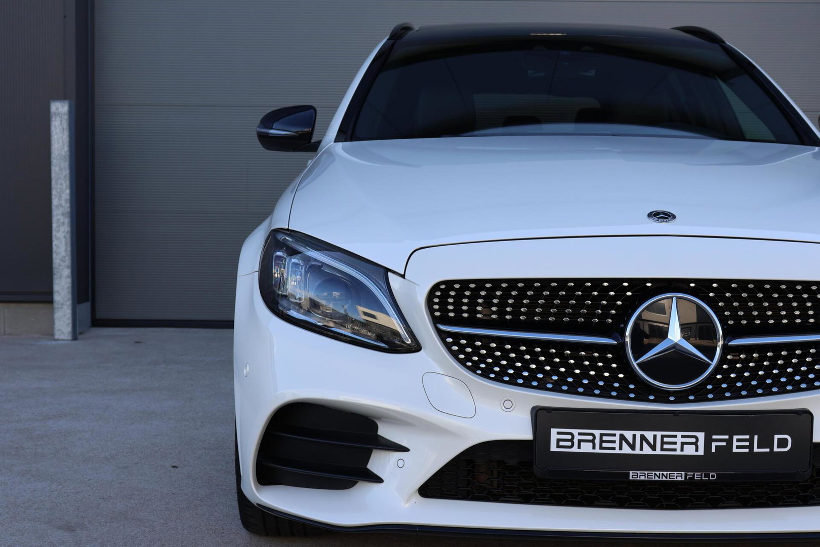 Mercedes-Benz C-Klasse Estate 400 4MATIC AMG Line / Panoramadak / Memory stoelen / Night Pakket / Burmester Surround