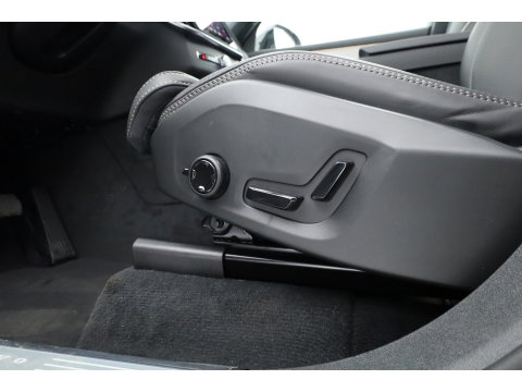 Volvo XC90 2.0 T8 Plug-in hybrid AWD Ultra Black Edition Executive | luchtvering | Bowers & Wilkins | Massage | Blis | ACC | Pano| 360 Camera |