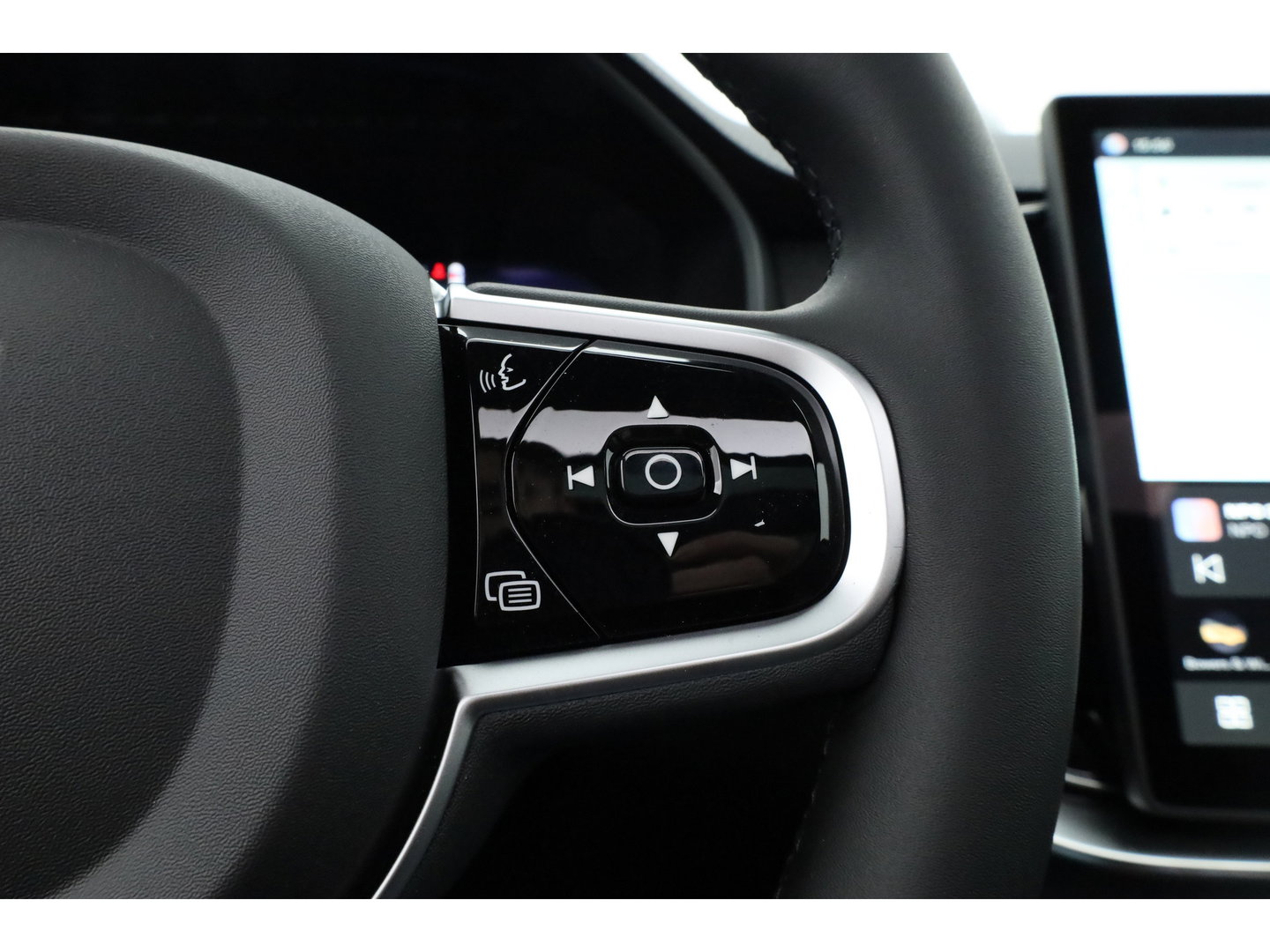 Volvo XC90 2.0 T8 Plug-in hybrid AWD Ultra Black Edition Executive | luchtvering | Bowers & Wilkins | Massage | Blis | ACC | Pano| 360 Camera |