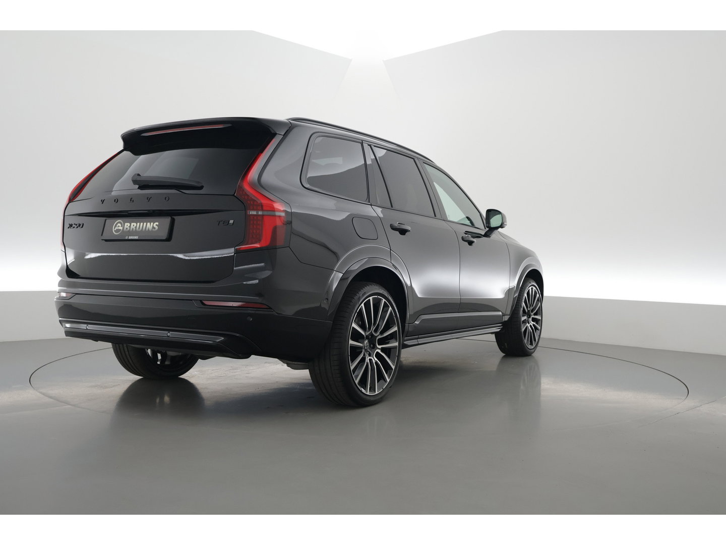 Volvo XC90 2.0 T8 Plug-in hybrid AWD Ultra Black Edition Executive | luchtvering | Bowers & Wilkins | Massage | Blis | ACC | Pano| 360 Camera |
