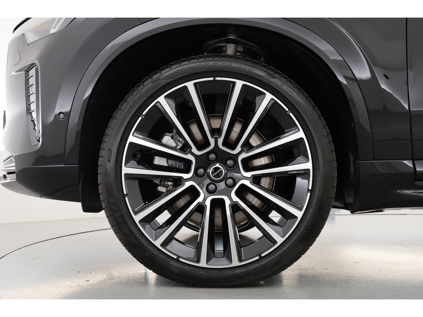 Volvo XC90 2.0 T8 Plug-in hybrid AWD Ultra Black Edition Executive | luchtvering | Bowers & Wilkins | Massage | Blis | ACC | Pano| 360 Camera |