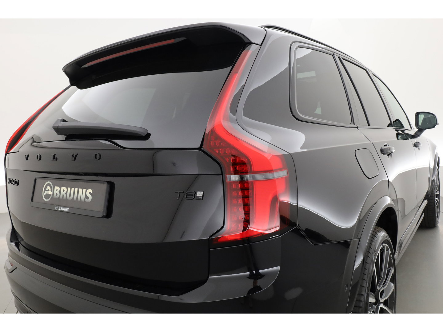 Volvo XC90 2.0 T8 Plug-in hybrid AWD Ultra Black Edition Executive | luchtvering | Bowers & Wilkins | Massage | Blis | ACC | Pano| 360 Camera |