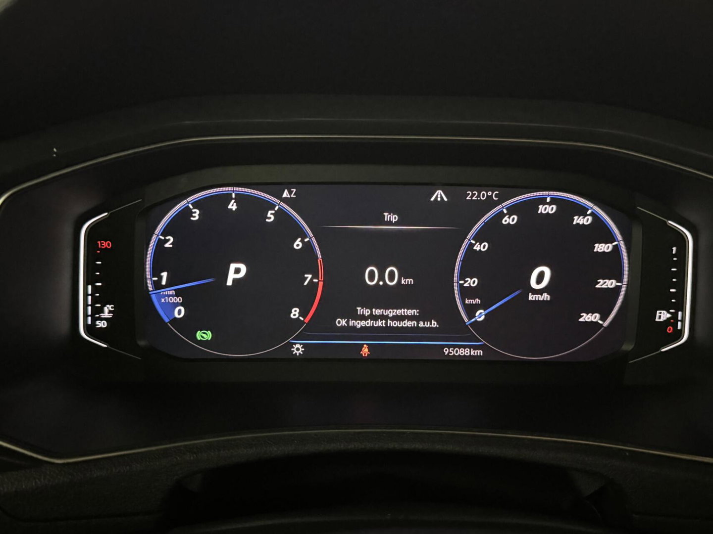 Volkswagen T-Roc 1.5 TSI R-Line Pano Virtual Carplay Sfeer