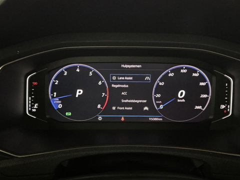 Volkswagen T-Roc 1.5 TSI R-Line Pano Virtual Carplay Sfeer
