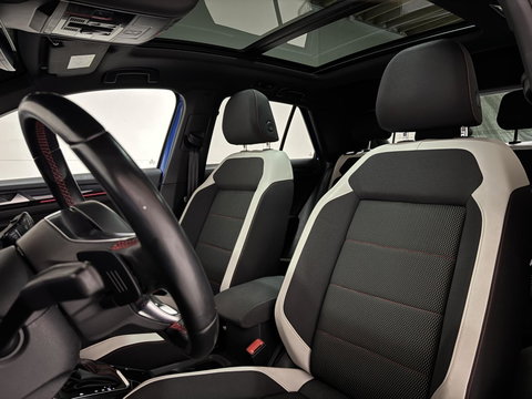 Volkswagen T-Roc 1.5 TSI R-Line Pano Virtual Carplay Sfeer