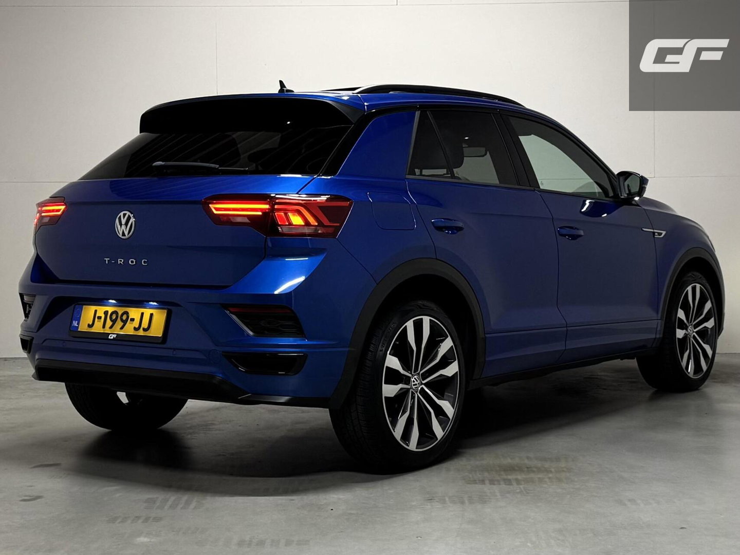 Volkswagen T-Roc 1.5 TSI R-Line Pano Virtual Carplay Sfeer