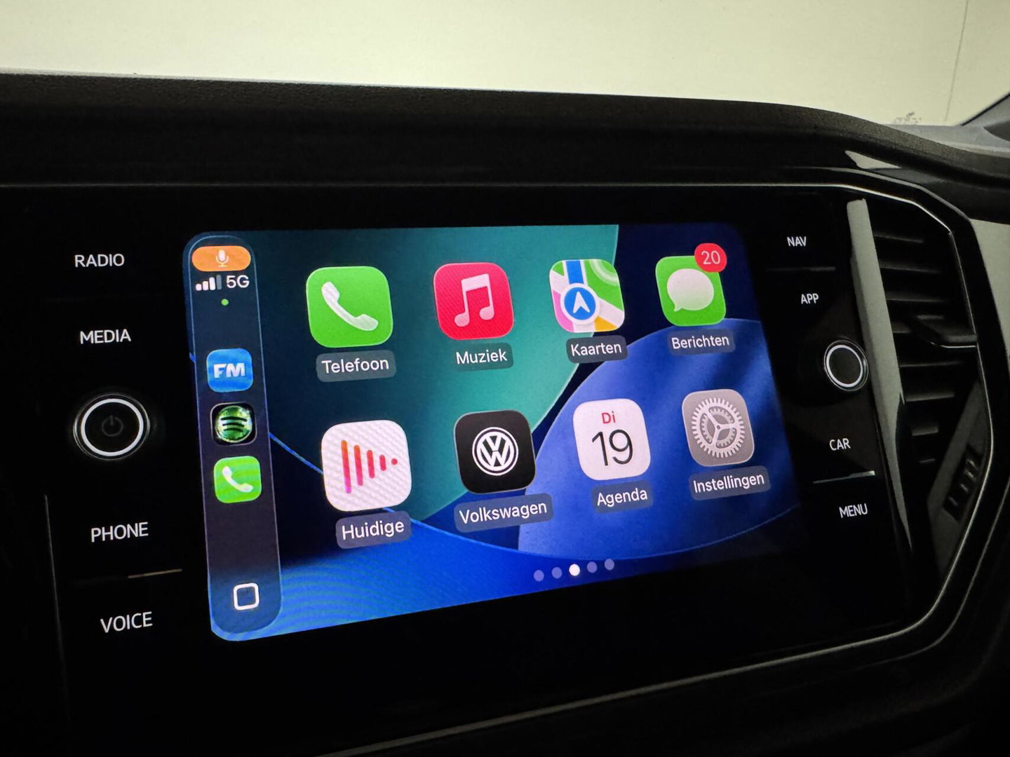 Volkswagen T-Roc 1.5 TSI R-Line Pano Virtual Carplay Sfeer