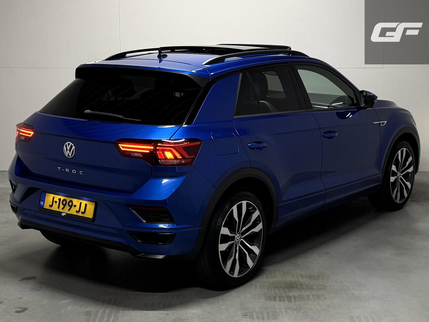 Volkswagen T-Roc 1.5 TSI R-Line Pano Virtual Carplay Sfeer