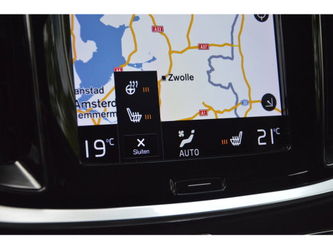 Volvo V60 T6 Hybride AWD Plus Dark LONG RANGE | Head-Up | Panoramadak | Stoel + Stuur Verwarming | Camera | Trekhaak |