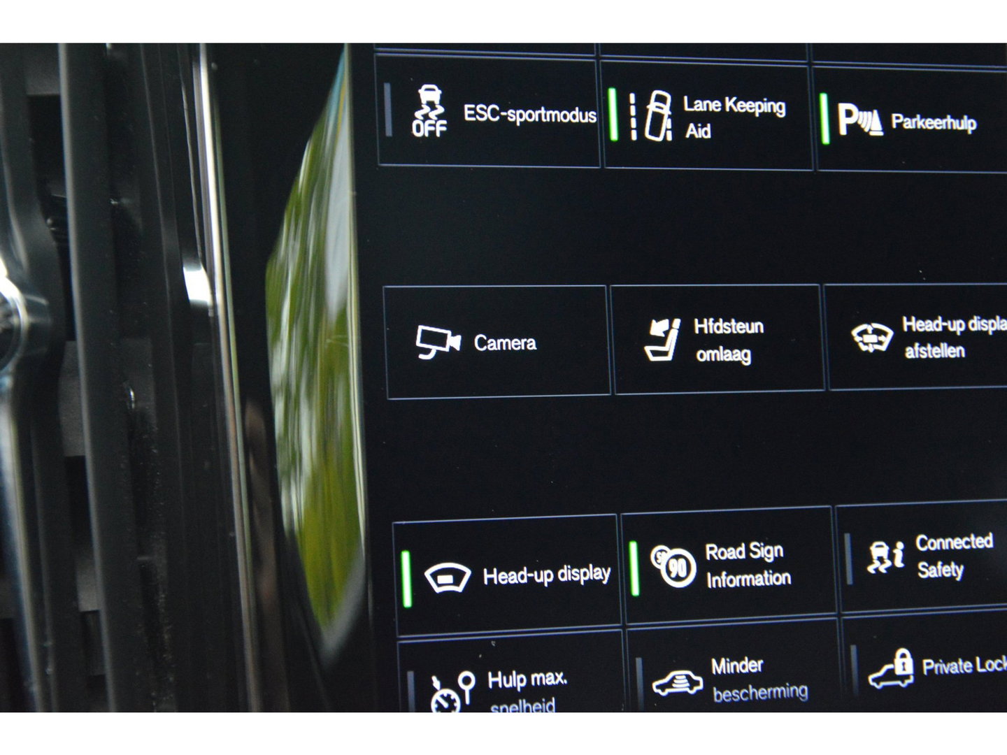 Volvo V60 T6 Hybride AWD Plus Dark LONG RANGE | Head-Up | Panoramadak | Stoel + Stuur Verwarming | Camera | Trekhaak |