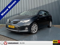 Toyota Auris - 1.8 Hybrid Executive | Keyless | 17'' | Stoelverwarming | Camera | PDC V&A | Prijs Rijklaar!!