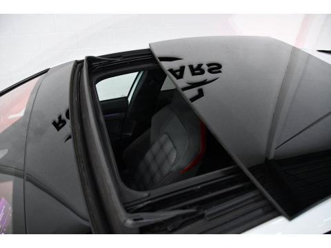 Volkswagen Golf 2.0 TSI GTI*Pano*H&K*Blindspot*Keyless