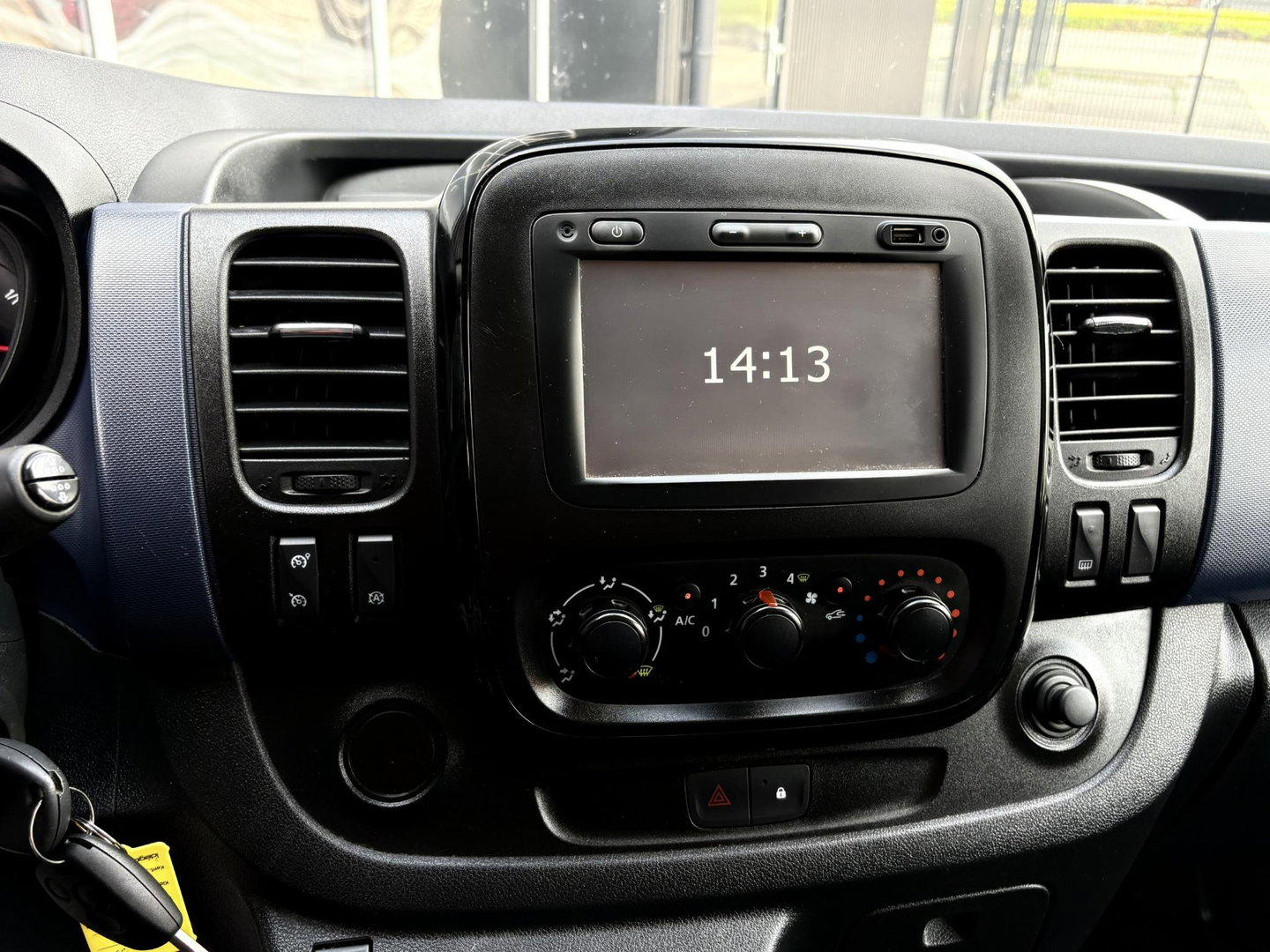 Opel Vivaro 1.6 CDTI L2H1 DC 125PK | MARGE | 6 PERSOONS | CRUISE | AIRCO | RUIME BUS