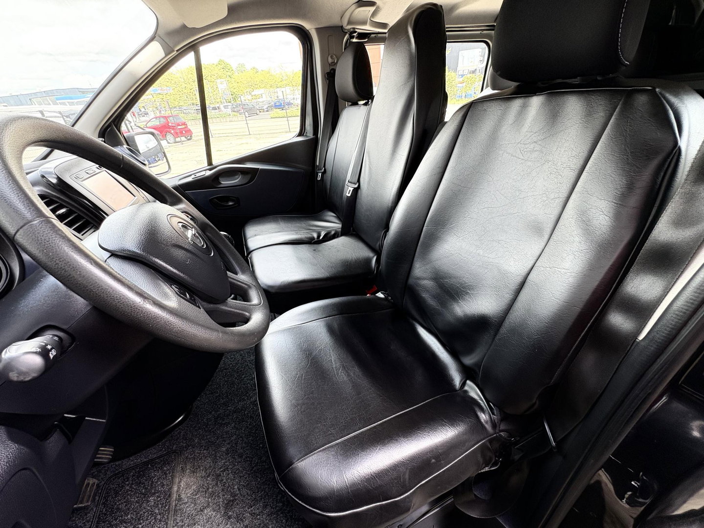 Opel Vivaro 1.6 CDTI L2H1 DC 125PK | MARGE | 6 PERSOONS | CRUISE | AIRCO | RUIME BUS