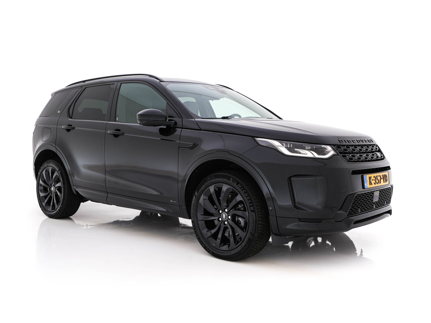 Land Rover Discovery Sport P300e 1.5 R-Dynamic HSE Black Exterior Pack AWD (Plug-in) (INCL-BTW) *LEATHER | FULL-LED | DIGI-COCKPIT | MERIDIAN-AUDIO | BLINDSPOT | KEYLESS | SHIFTPADDLES | PRIVACYGLASS | NAVI-FULLMAP | ECC | MEMORY-PACK | PDC | CRUISE | 20''ALU*