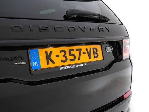 Land Rover Discovery Sport P300e 1.5 R-Dynamic HSE Black Exterior Pack AWD (Plug-in) (INCL-BTW) *LEATHER | FULL-LED | DIGI-COCKPIT | MERIDIAN-AUDIO | BLINDSPOT | KEYLESS | SHIFTPADDLES | PRIVACYGLASS | NAVI-FULLMAP | ECC | MEMORY-PACK | PDC | CRUISE | 20''ALU*