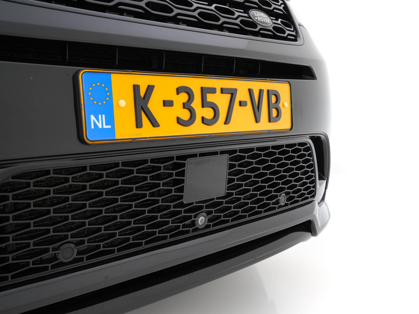 Land Rover Discovery Sport P300e 1.5 R-Dynamic HSE Black Exterior Pack AWD (Plug-in) (INCL-BTW) *LEATHER | FULL-LED | DIGI-COCKPIT | MERIDIAN-AUDIO | BLINDSPOT | KEYLESS | SHIFTPADDLES | PRIVACYGLASS | NAVI-FULLMAP | ECC | MEMORY-PACK | PDC | CRUISE | 20''ALU*
