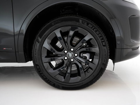 Land Rover Discovery Sport P300e 1.5 R-Dynamic HSE Black Exterior Pack AWD (Plug-in) (INCL-BTW) *LEATHER | FULL-LED | DIGI-COCKPIT | MERIDIAN-AUDIO | BLINDSPOT | KEYLESS | SHIFTPADDLES | PRIVACYGLASS | NAVI-FULLMAP | ECC | MEMORY-PACK | PDC | CRUISE | 20''ALU*