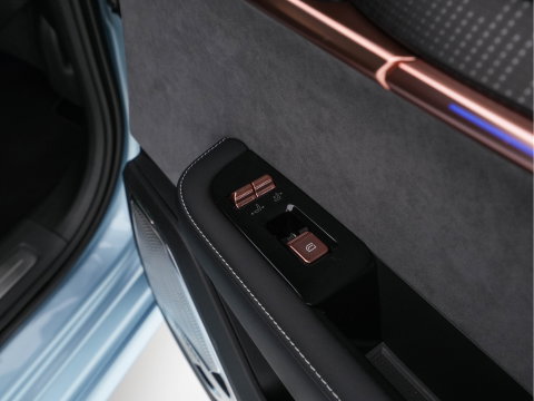 ZEEKR 001 AWD Privilege 100 kWh [ 3-Fase-22 kW] {SOH-94%} (INCL-BTW) Aut. *PANO | LEATHER-MICROFIBRE | FULL-LED | BLINDSPOT | ADAPTIVE-CRUISE | YAMAHA-SOUND | HEATED-COMFORTSEATS | AMBIENTLIGHT | AIRSUSPENSION | NAVI-FULLMAP | PRIVACY-GLASS |  ....