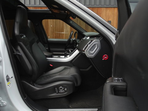 Land Rover Range Rover Sport SVR 5.0 V8 SC 576PK / LED / full option *NAP*