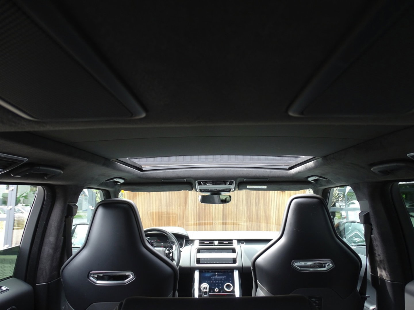 Land Rover Range Rover Sport SVR 5.0 V8 SC 576PK / LED / full option *NAP*