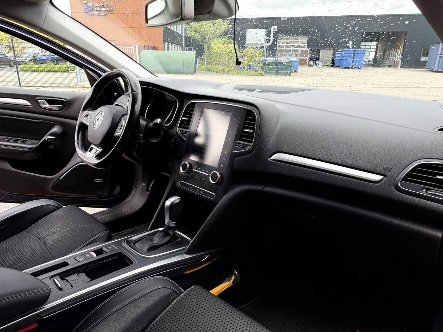 Renault Mégane Van 1.5 dCi BOSE | MARGE | AUTOMAAT | LED | GRIJS KENTEKEN | KEYLESS | CAMERA | CLIMA