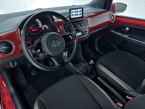 Volkswagen up! 1.0 high up! Pano Fender Cruise Navi PDC NAP