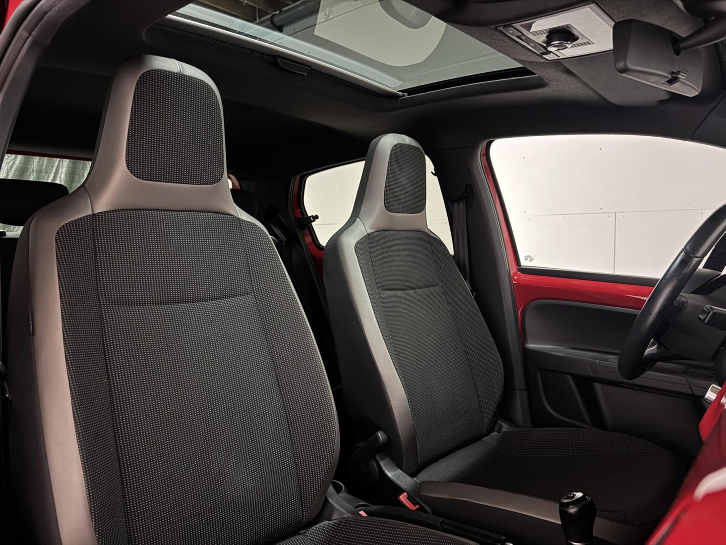 Volkswagen up! 1.0 high up! Pano Fender Cruise Navi PDC NAP