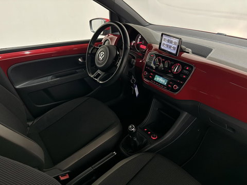 Volkswagen up! 1.0 high up! Pano Fender Cruise Navi PDC NAP